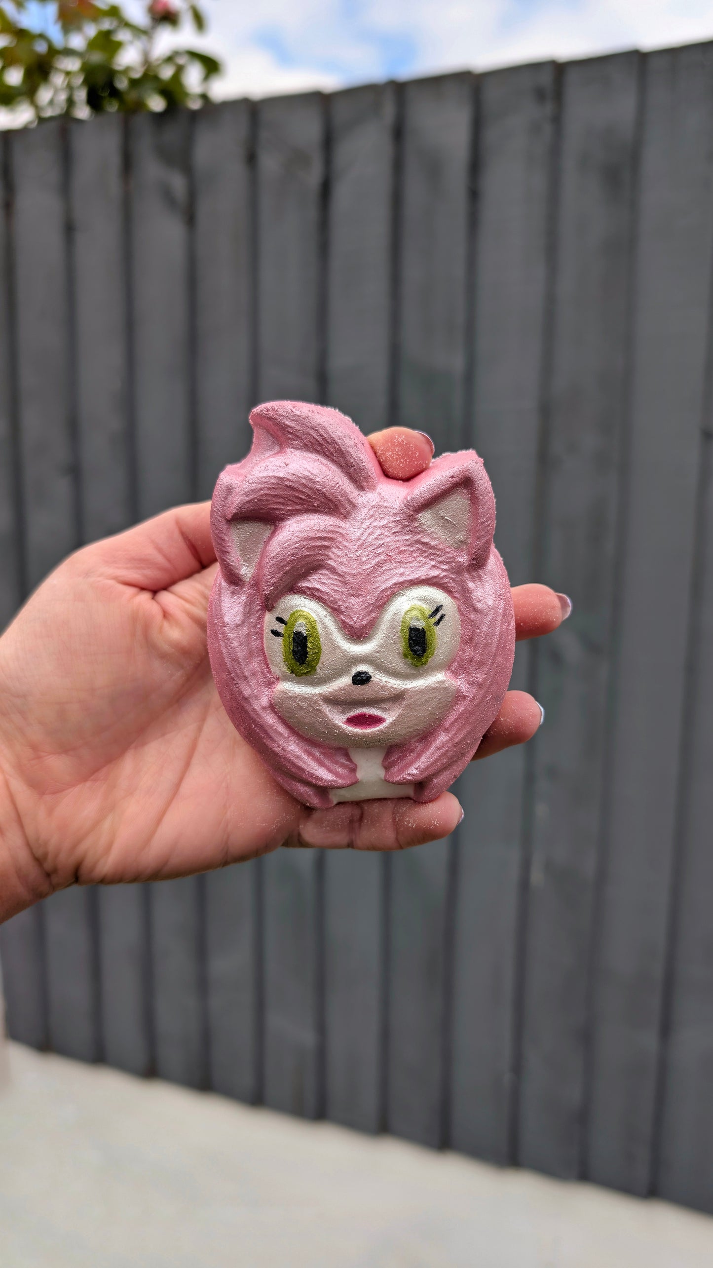 Amy Hedgehog Bath Bomb
