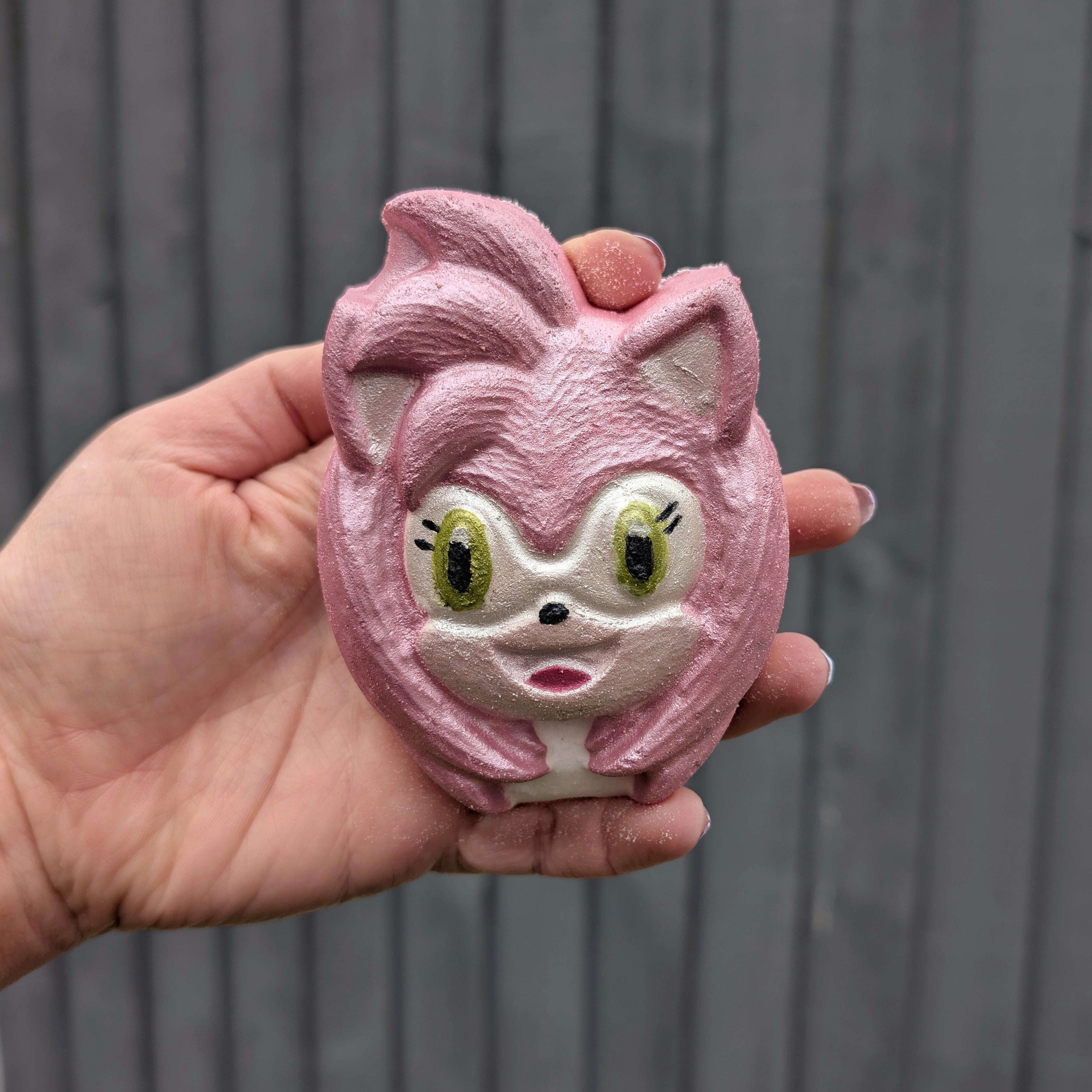 Amy Hedgehog Bath Bomb