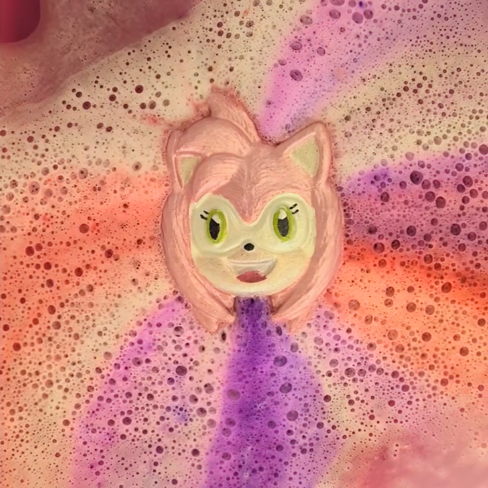 Amy Hedgehog Bath Bomb