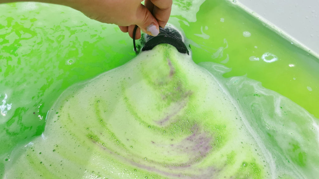 Witches Cauldron Bath Bomb